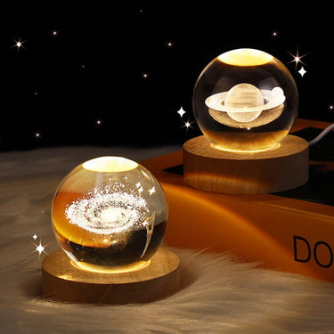 Boule en cristal avec motif galaxy éclairage LED